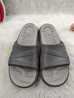 Crocs Reviva Gray Slide Sandals Massage Comfort Women's Size 10 / Men's Size 8